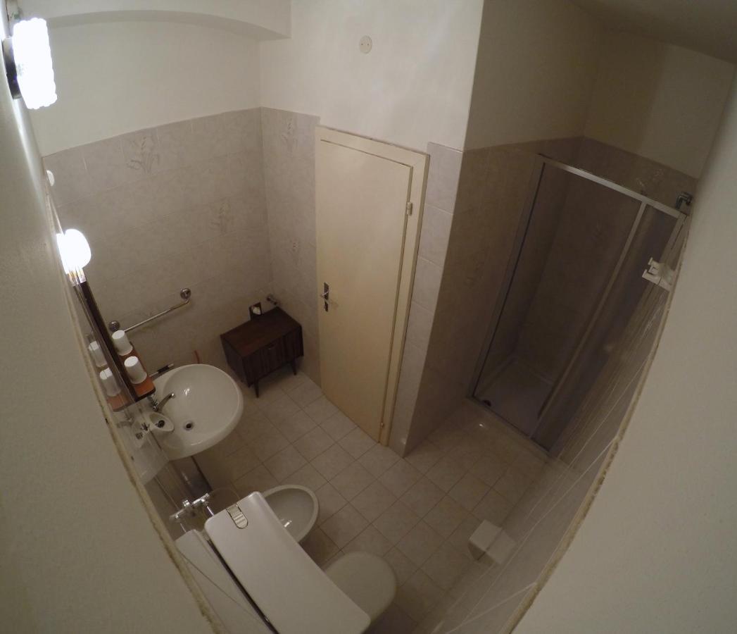Residence Catullo Bezzecca Eksteriør bilde