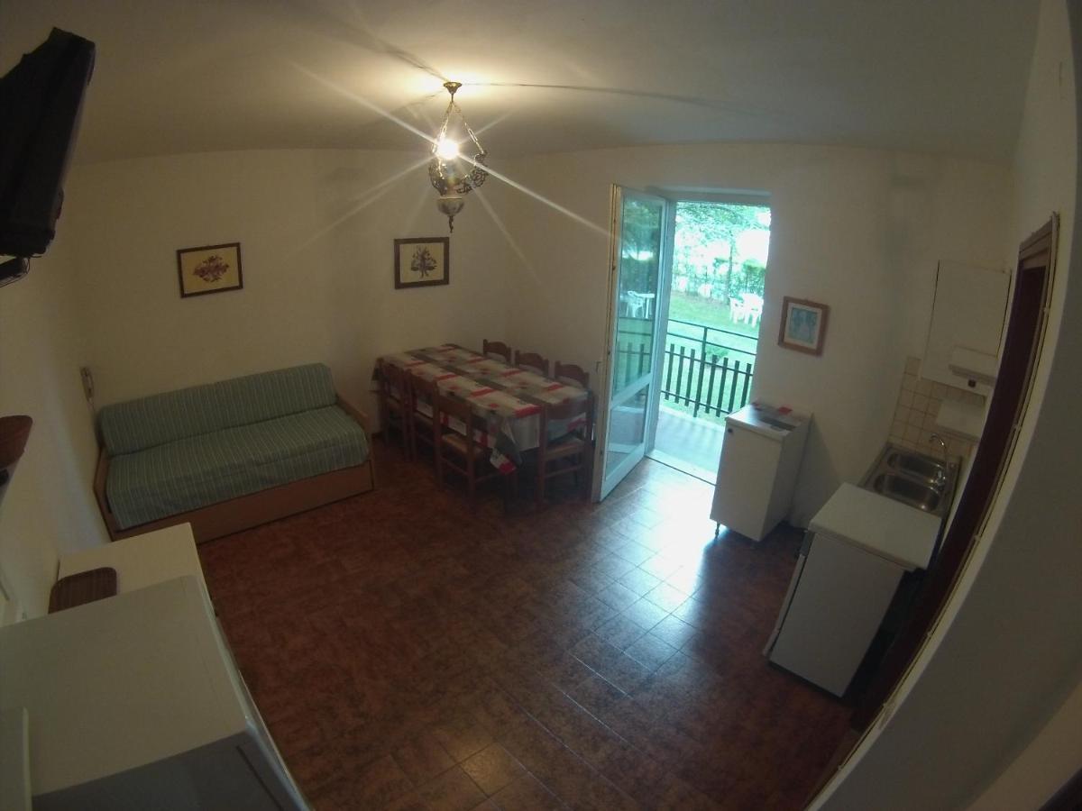 Residence Catullo Bezzecca Eksteriør bilde
